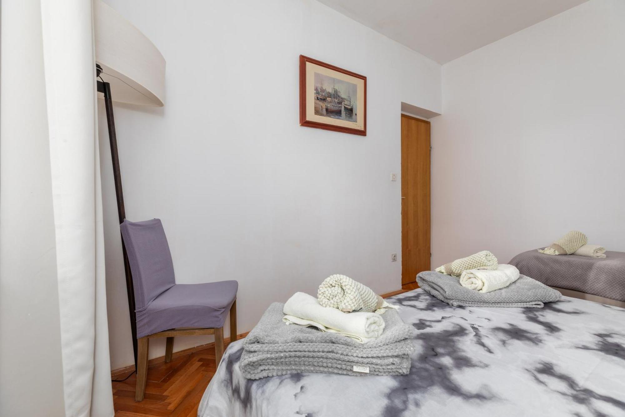 Apartments By The Sea Balica Rat, Omis - 1065 Rum bild